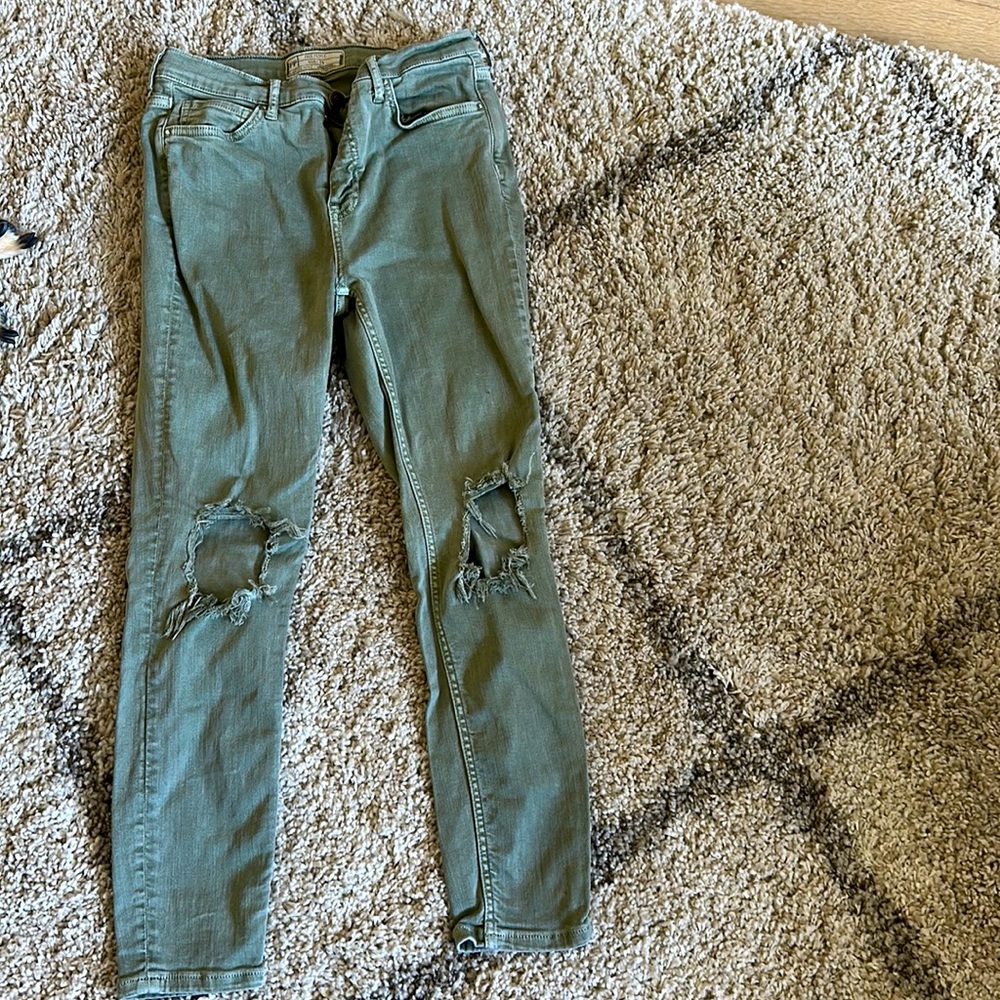 Free People Distressed Knee Skinny Jeans